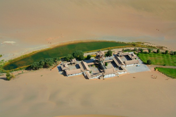 cresent_lake_china_3