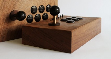 R-Kaid retro gaming console