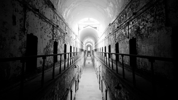 inside_of_prison_wallpaper_2560x1440
