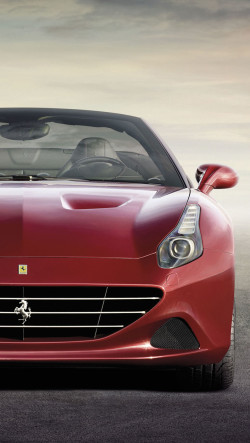 2015-Ferrari-California-Red-250x443