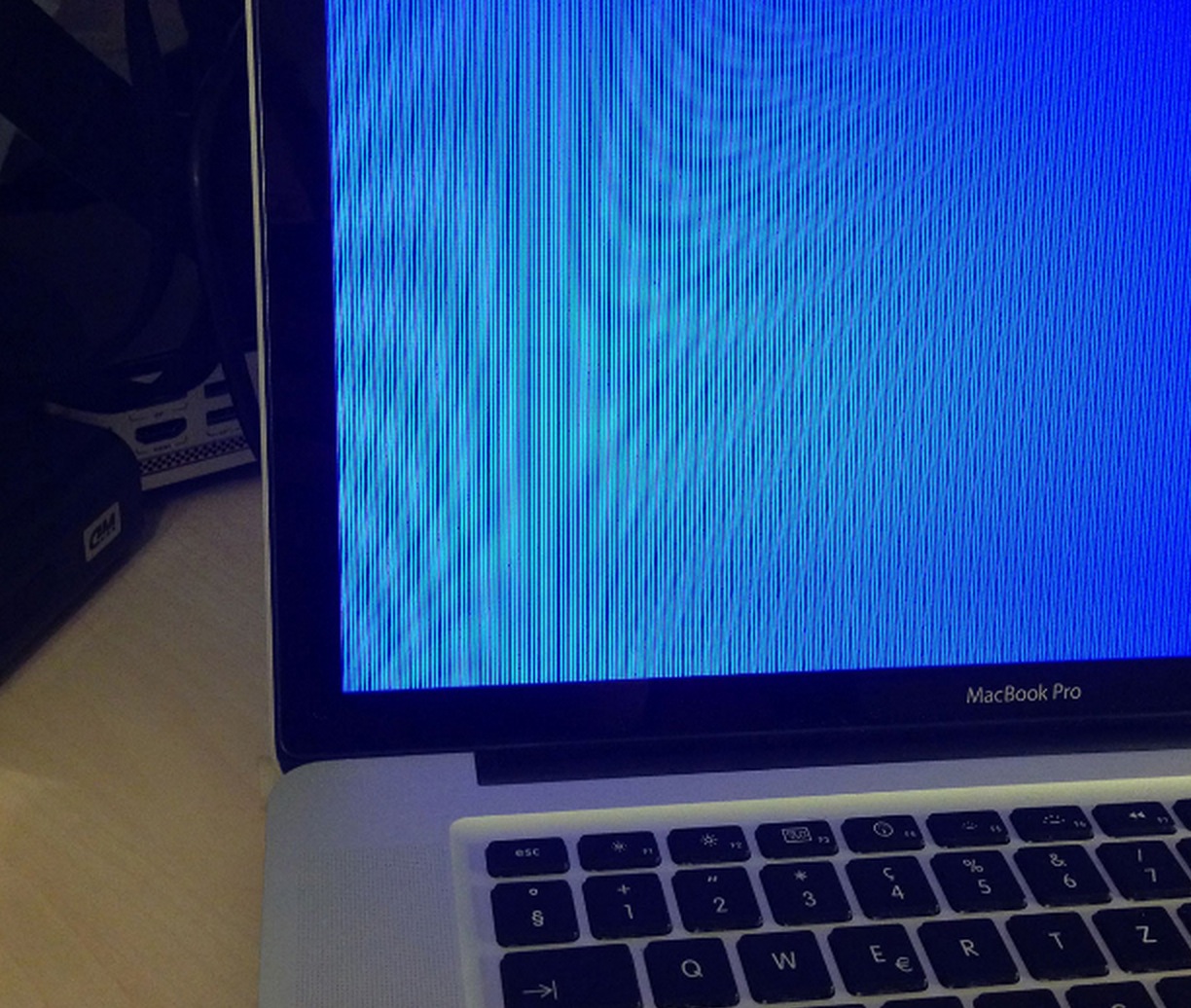 blue light screen macbook pro